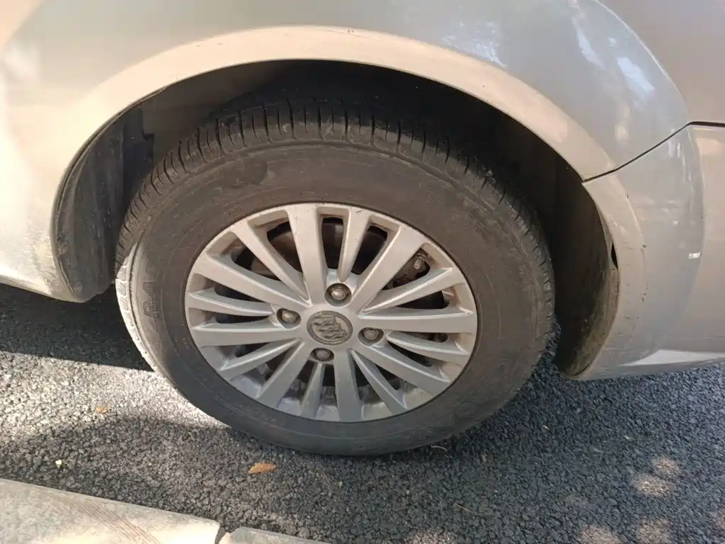 Фото 26 - Buick Excelle