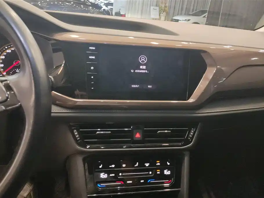 Volkswagen Tharu 2021 280TSI 2WD Luxury Plus фото 13