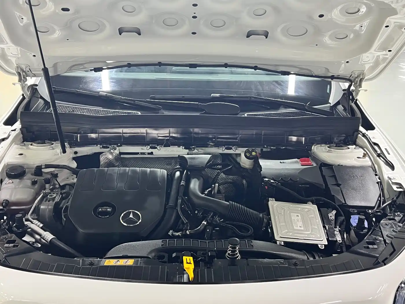 Mercedes-Benz GLB 2022 Facelift II GLB 200 Dynamic фото 23