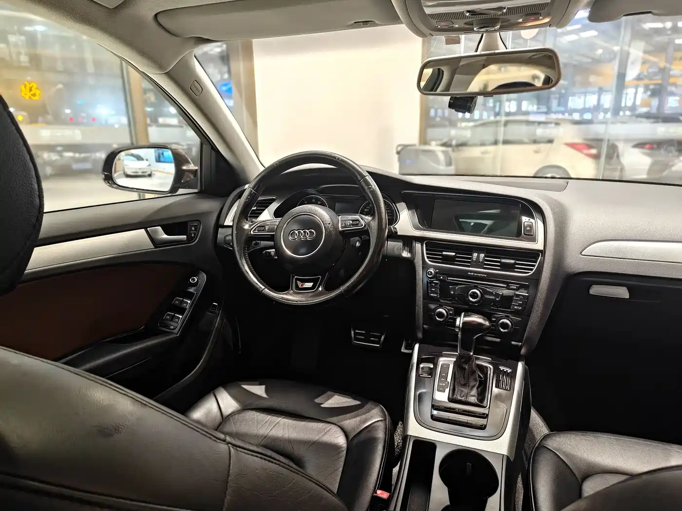 Audi A4L 2015 35 TFSI Auto Standard фото 4