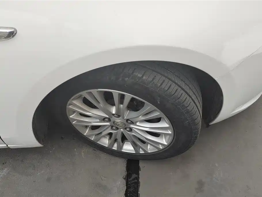 Buick Excelle 2015 15N Automatic Elite фото 6