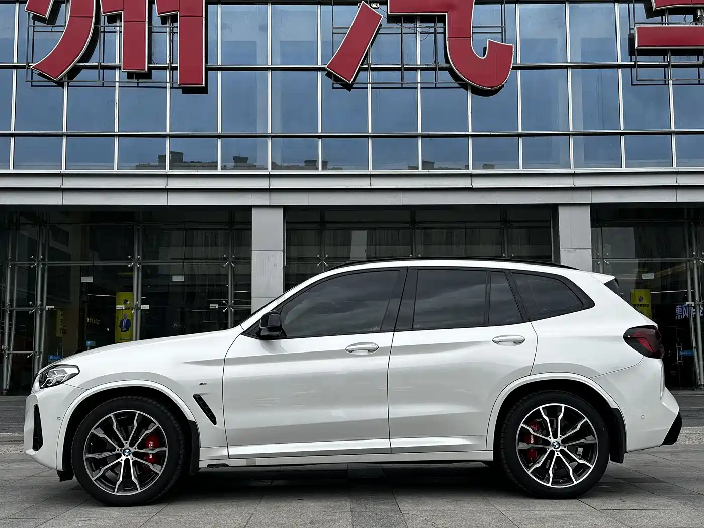 BMW X3 2023 Facelift xDrive30i Leading M Night Package фото 4