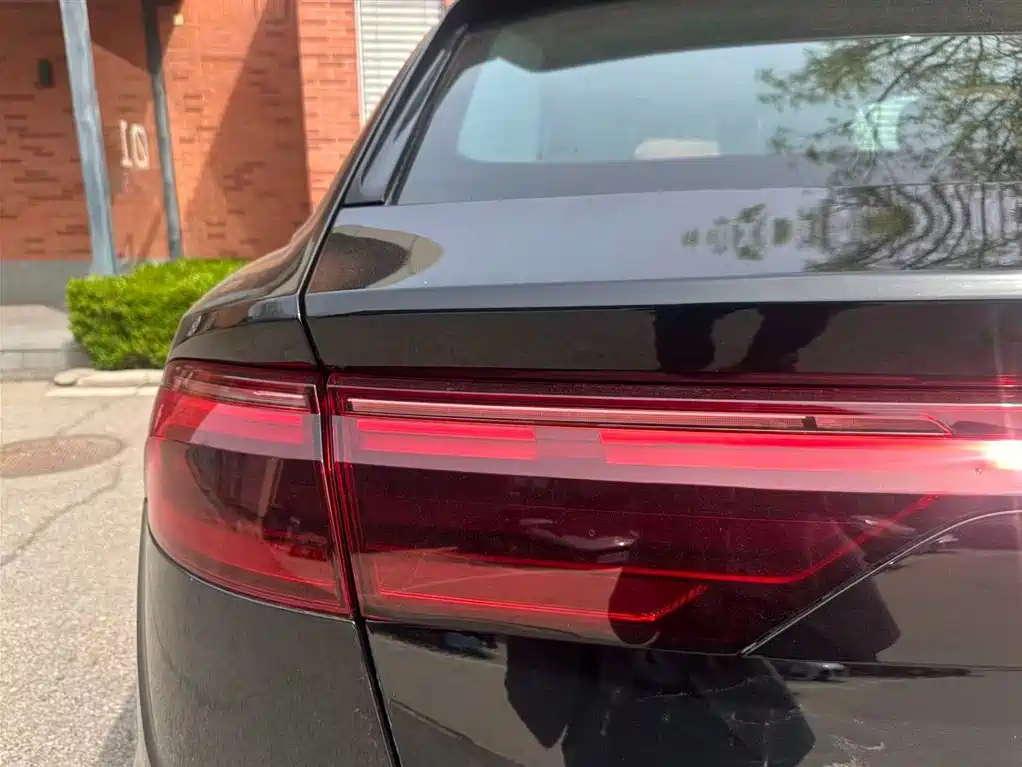Audi Q8 2024 55 TFSI Luxury Sport фото 7