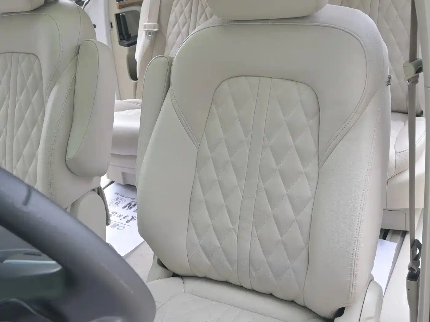Buick GL8 2017 ES 28T Comfort Type China V фото 17