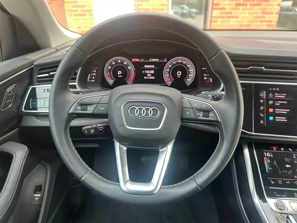 Audi Q8 2024 55 TFSI Luxury Sport фото 10