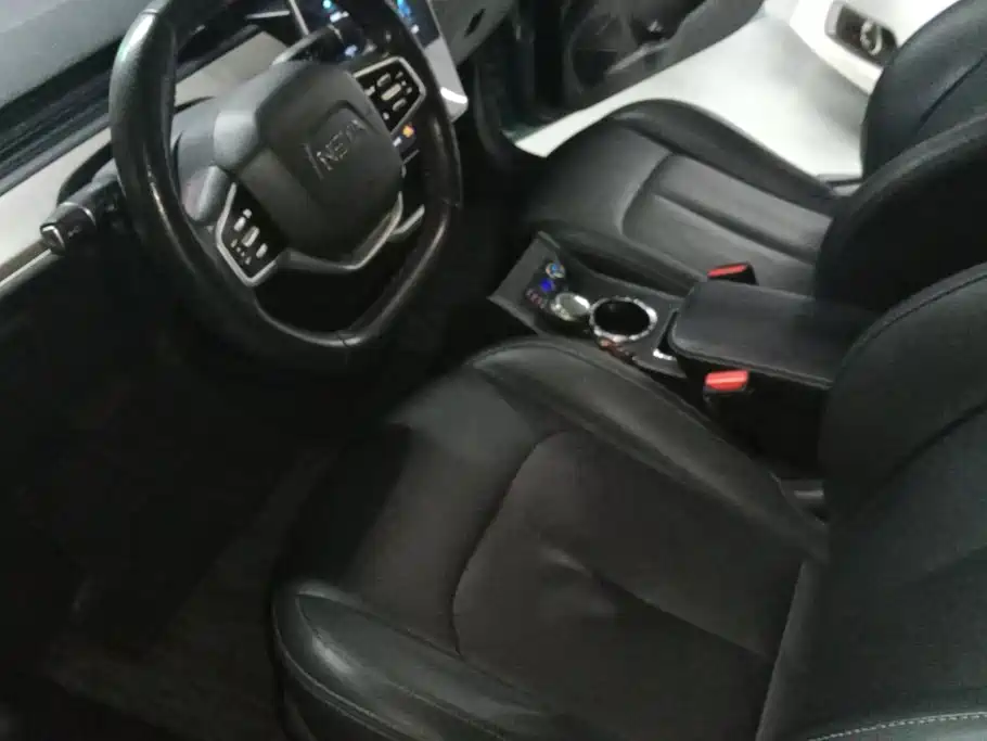 Nezha Auto Nezha V 2022 2022 Trend 400 Lite Pink Custom Edition
