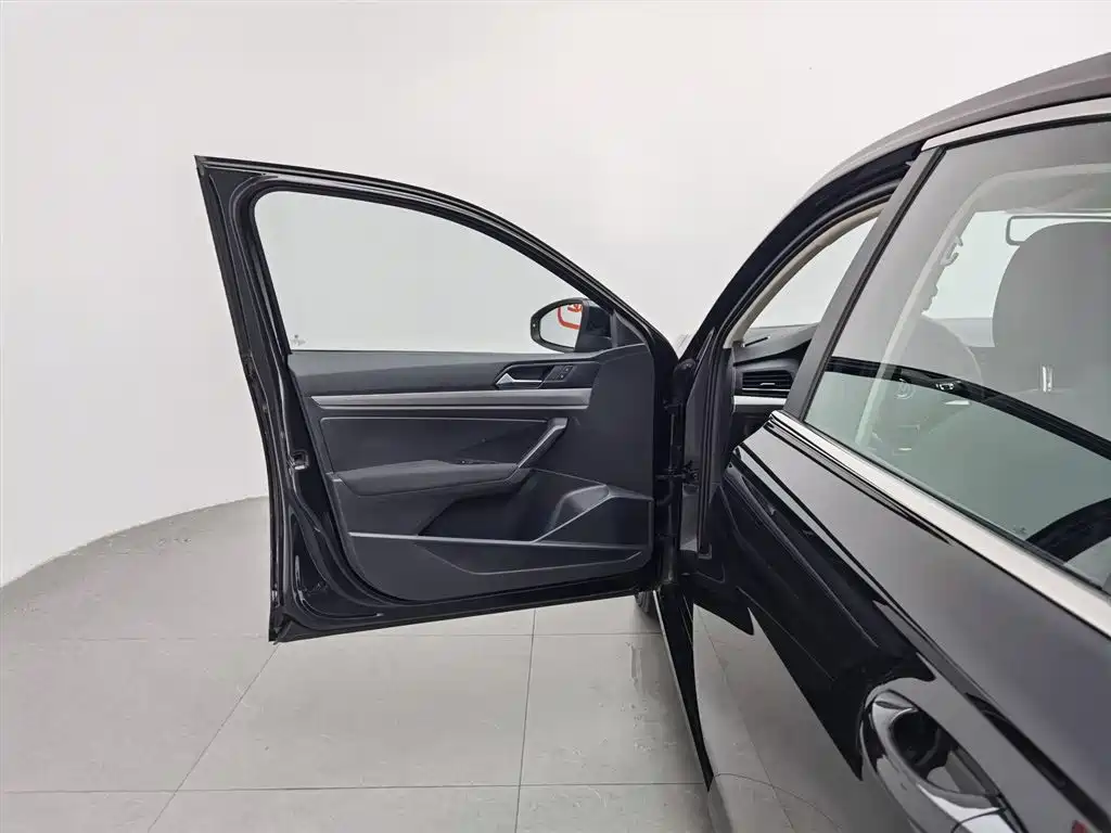 Volkswagen Lavida 2021 1.5L Automatic Trend Edition фото 8