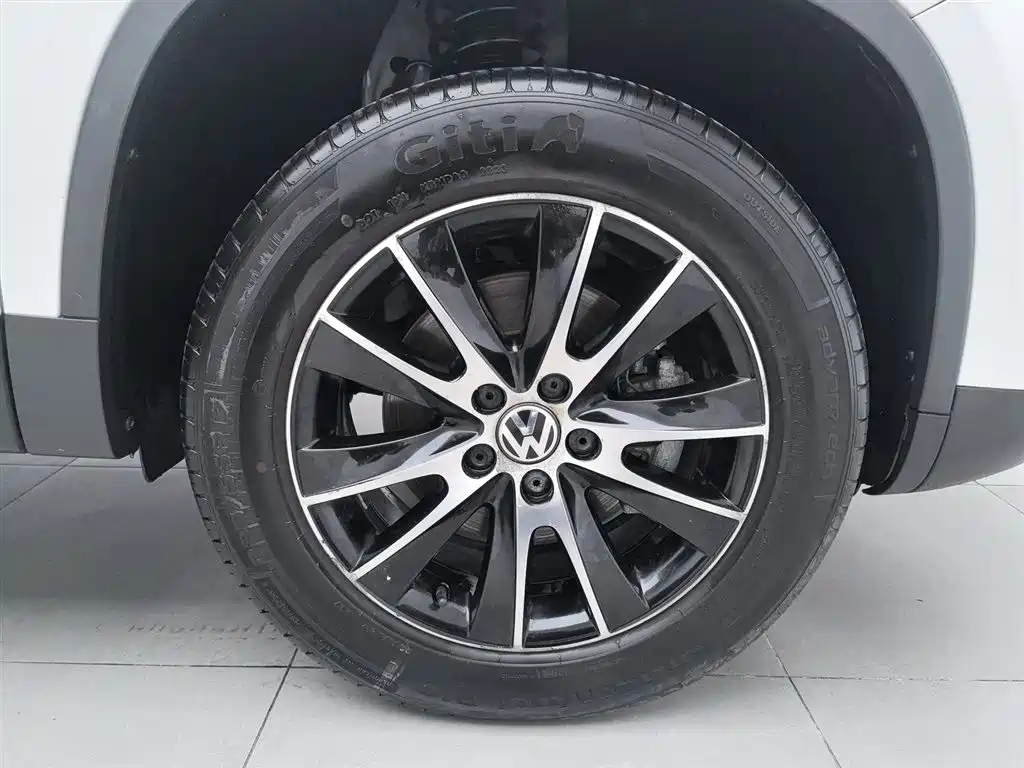Volkswagen Tiguan 2016 Model 300TSI Automatic 2WD Luxury Edition фото 17