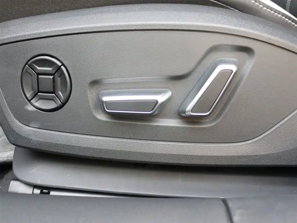 Audi A5L 2026 2.0T Sport Edition фото 9