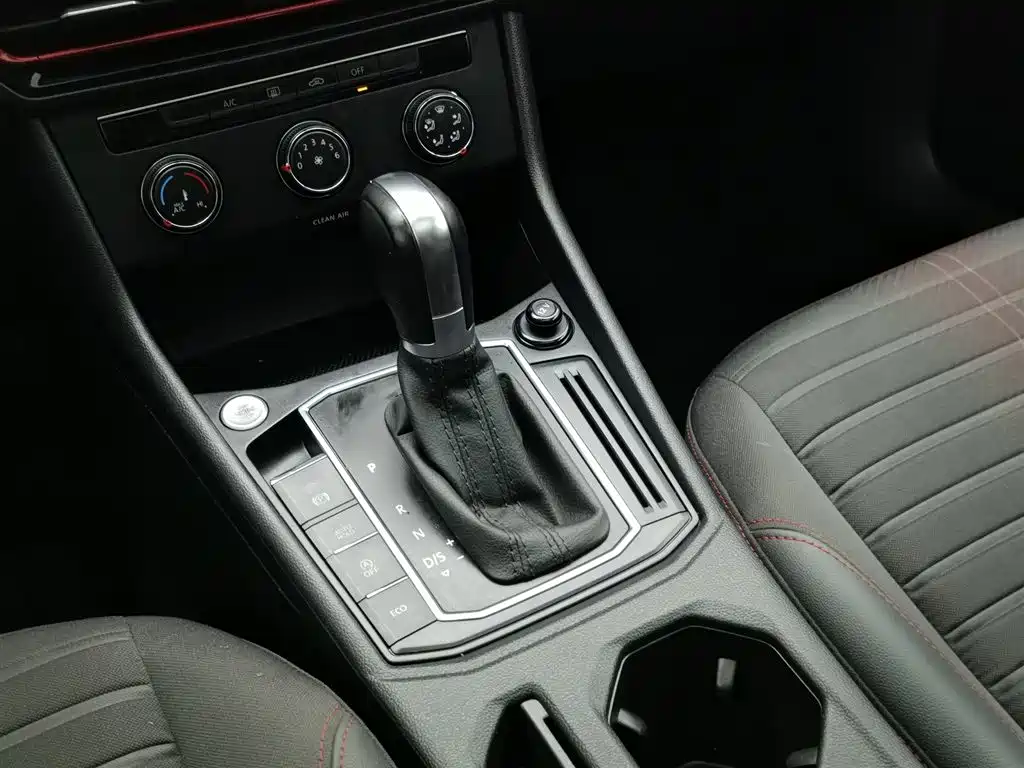 Volkswagen Lavida 2023 280TSI DSG Starlight Comfort Edition фото 13
