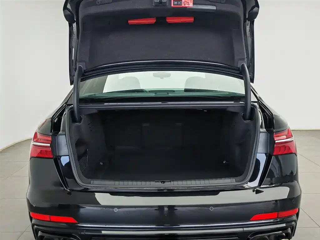 Audi A6L 2023 40 TFSI Luxury Dynamic фото 16