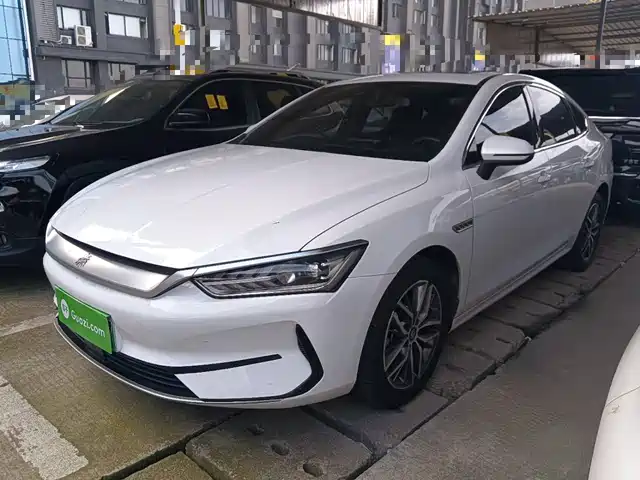 BYD Qin PLUS 2021 EV 400KM Luxury Model