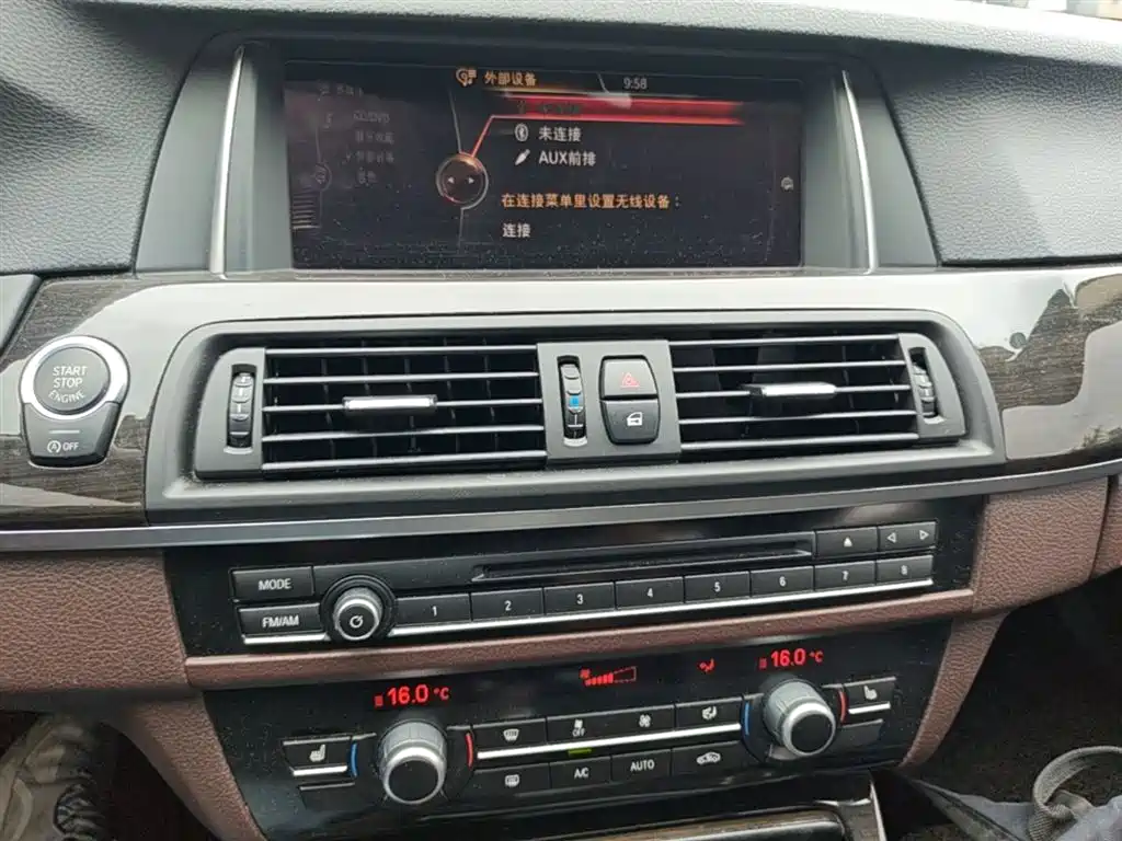 BMW 5 Series 2017 525Li Luxury Design Package фото 20