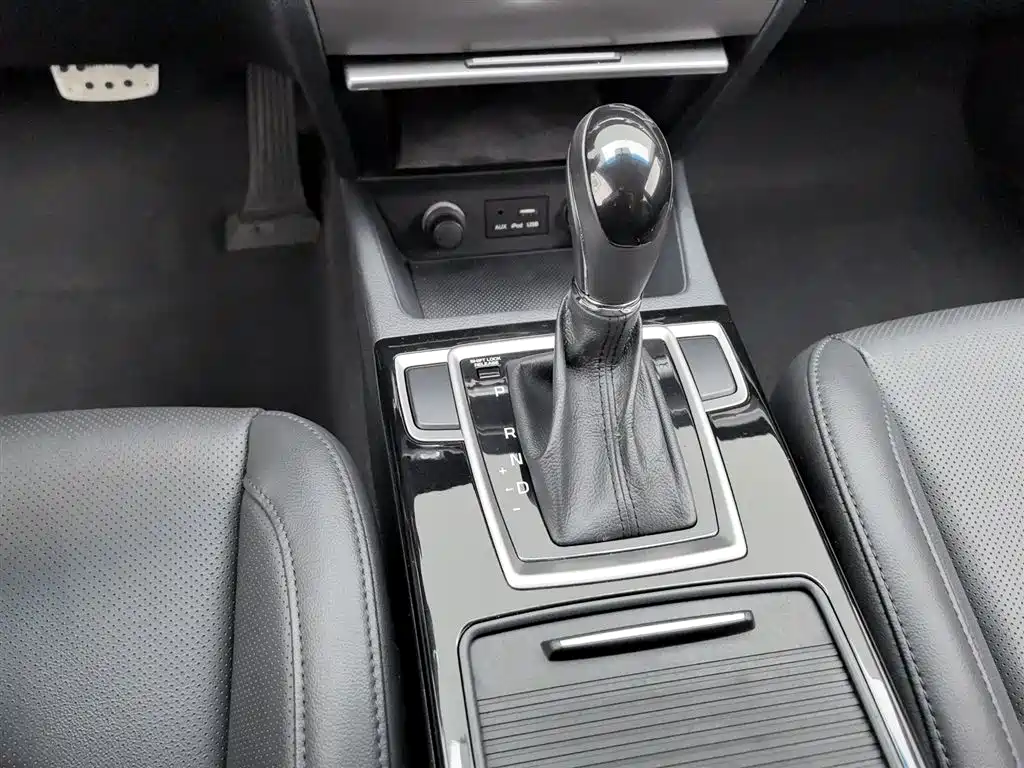 Hyundai Mistra 2014 1.8L Auto Premium DLX фото 13