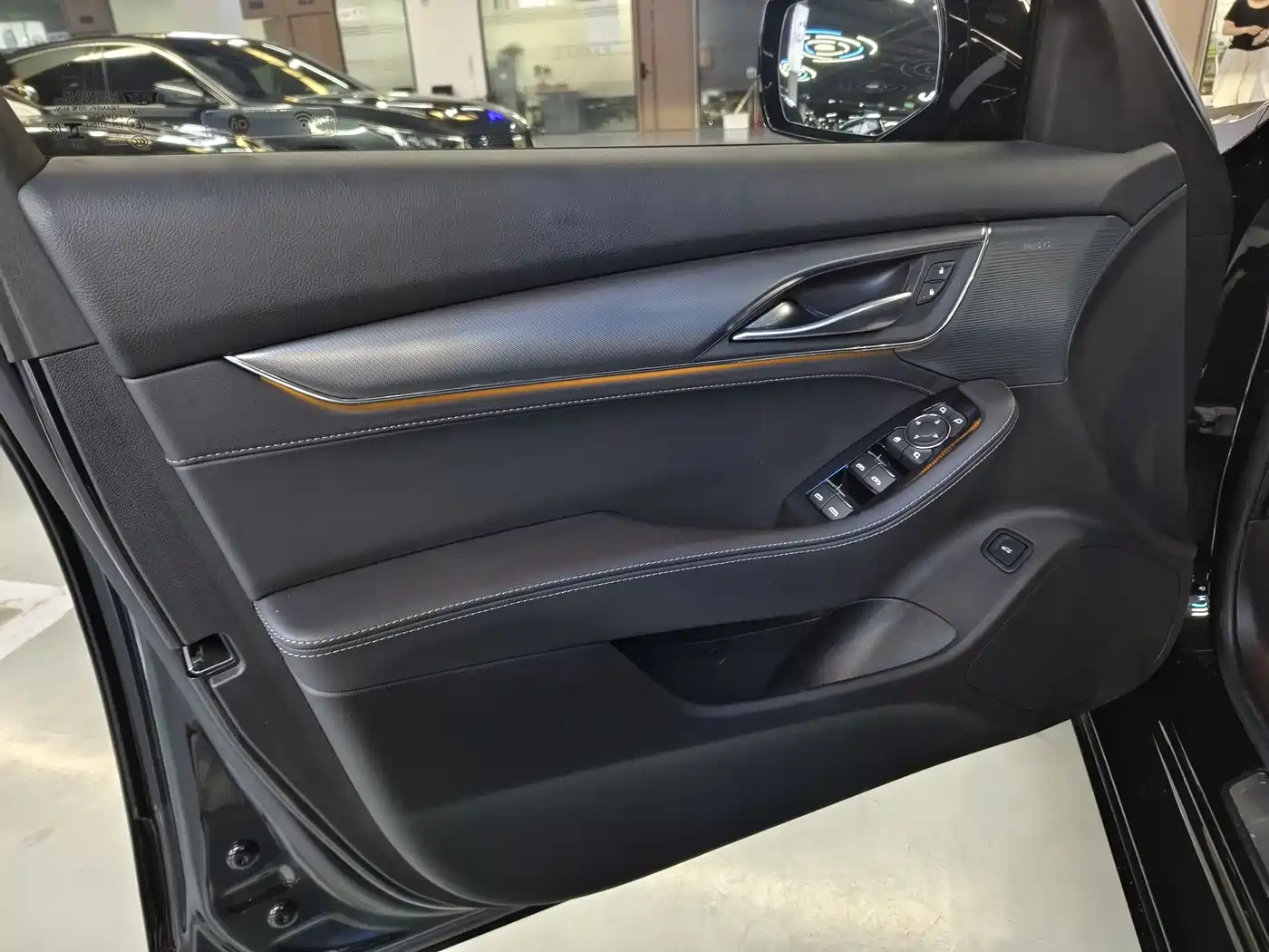 Cadillac CT5 2024 28T Luxury Model Pro фото 5