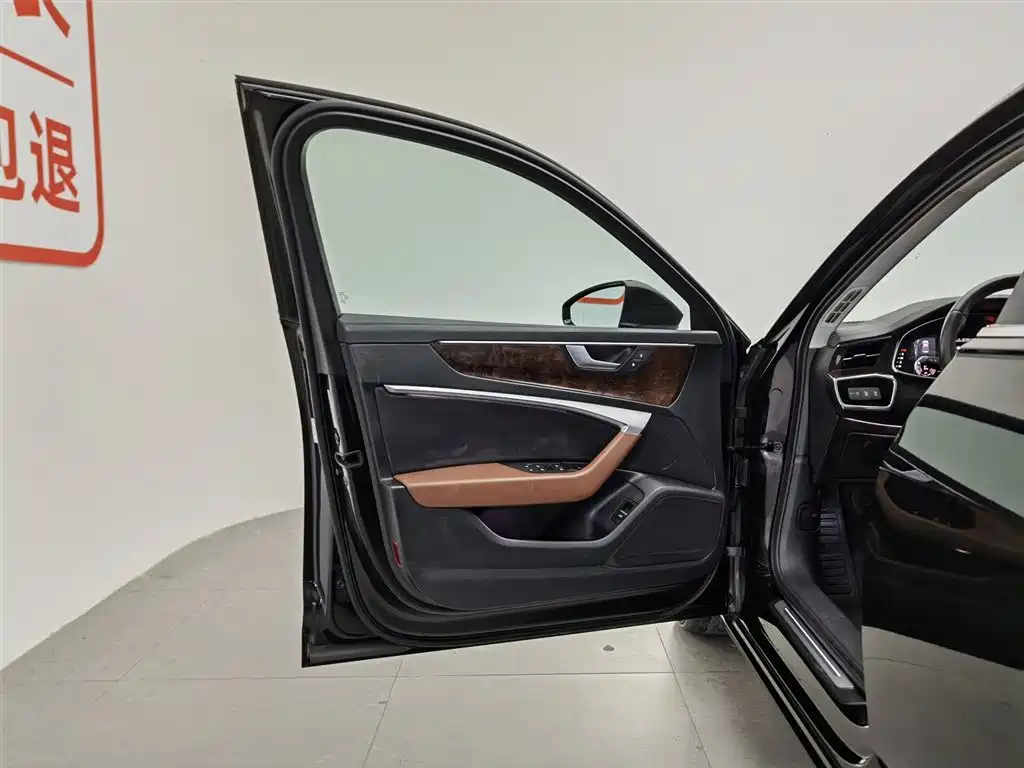 Audi A6L 2021 45 TFSI Exclusive Elegance фото 8