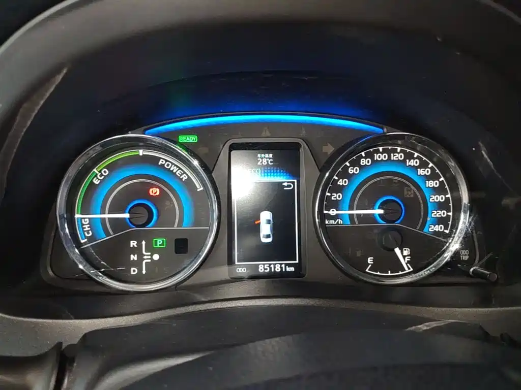 Toyota Corolla 2017 Facelift Hybrid 1.8L E-CVT Leading Edition фото 12