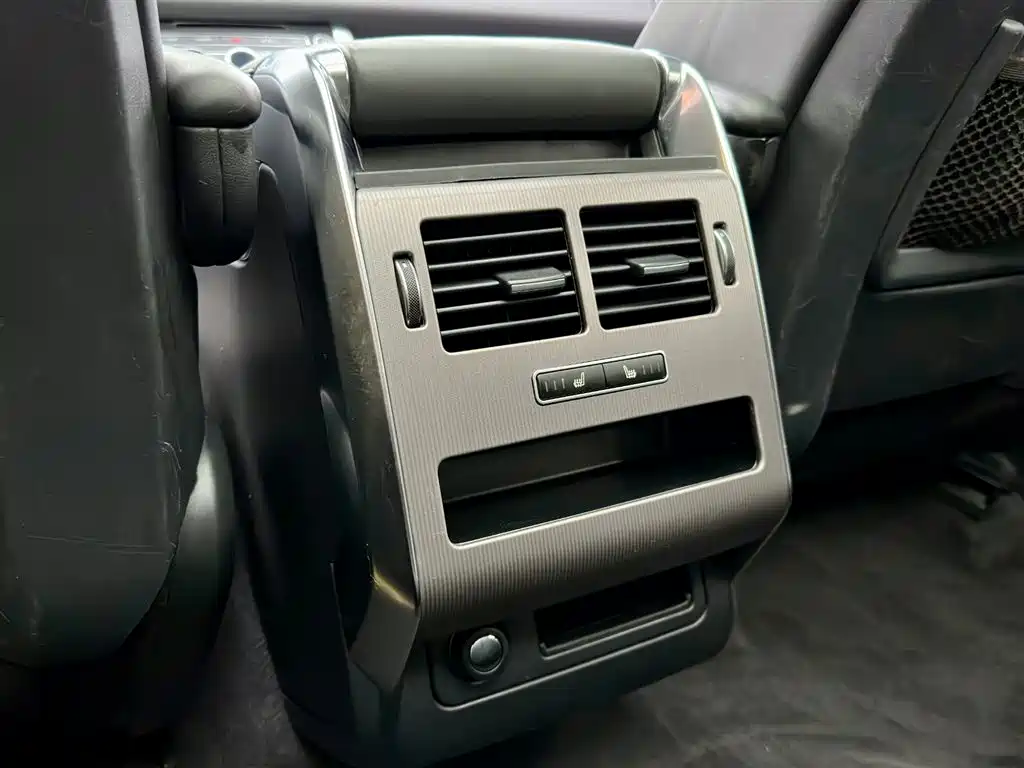 Land Rover Range Rover Sport фото 28