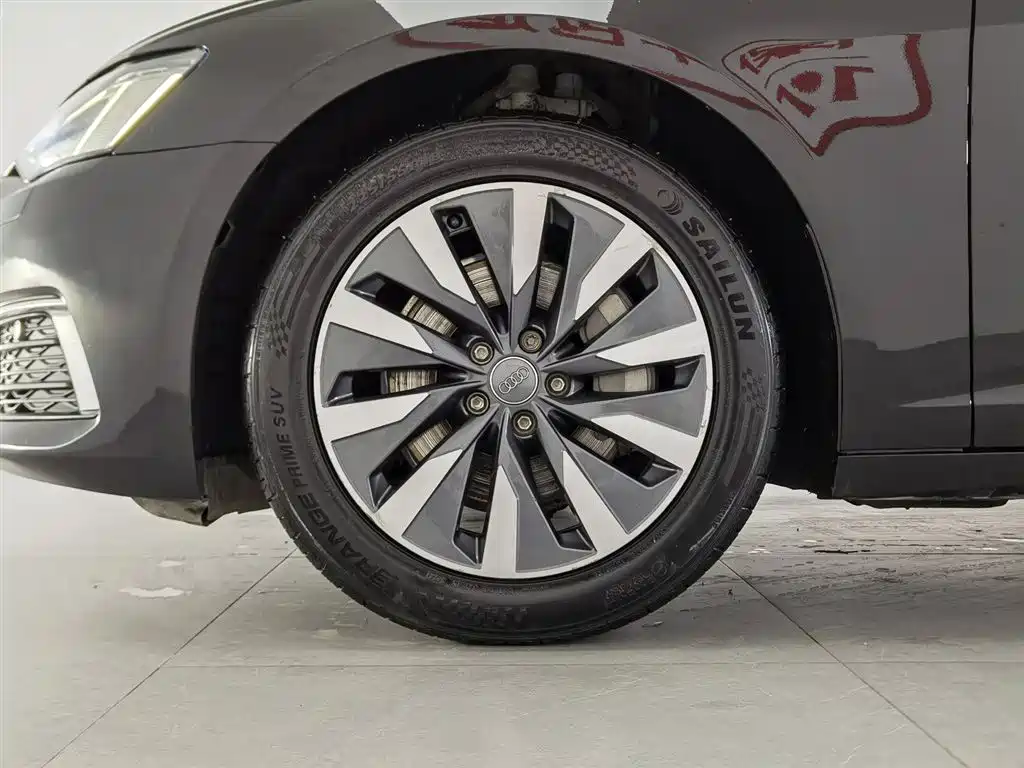 Audi A6L 2021 45 TFSI Exclusive Elegance фото 17
