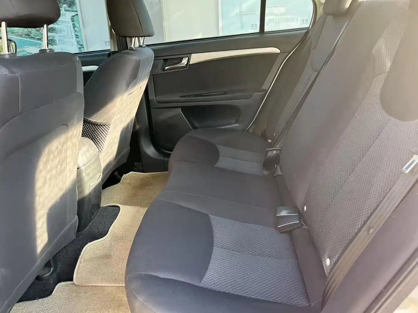 Roewe 350 2017 2015 Model 1.5L Automatic Luxury Sunroof Edition