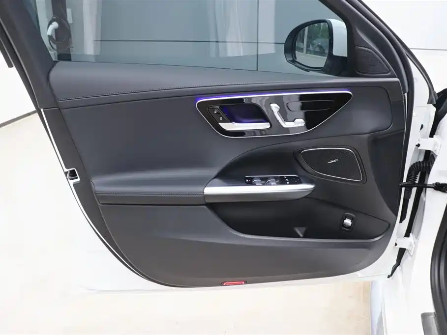 Mercedes-Benz C-Class 2024 Facelift C 260 L Sport фото 10