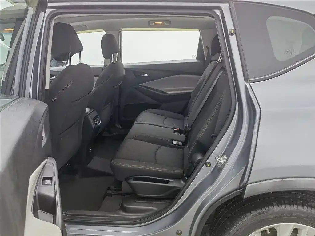 Chevrolet Volando 2019 530T Automatic Power Enjoyment Edition (5+2 seater) China VI фото 15