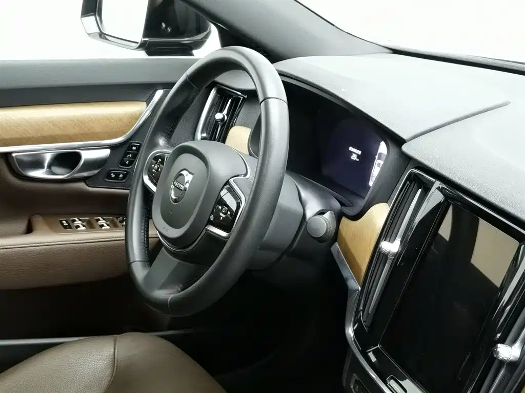 Volvo S90 Plug-in Hybrid 2022 T8 Recharge Plug-in Hybrid Momentum Luxury Edition фото 22