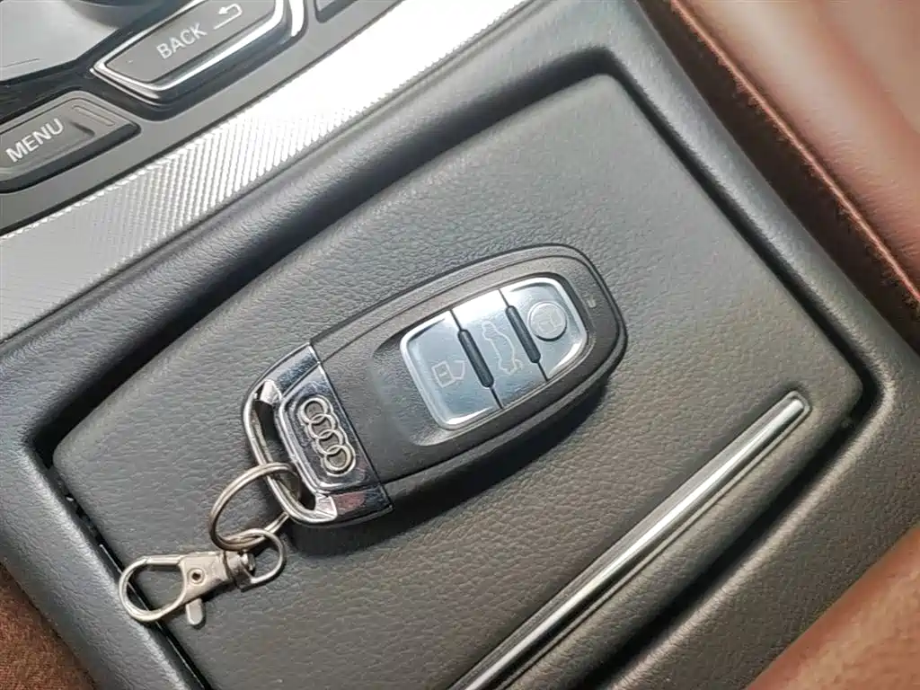 Audi A6L 2018 30th Anniversary 35 TFSI Fashion фото 9