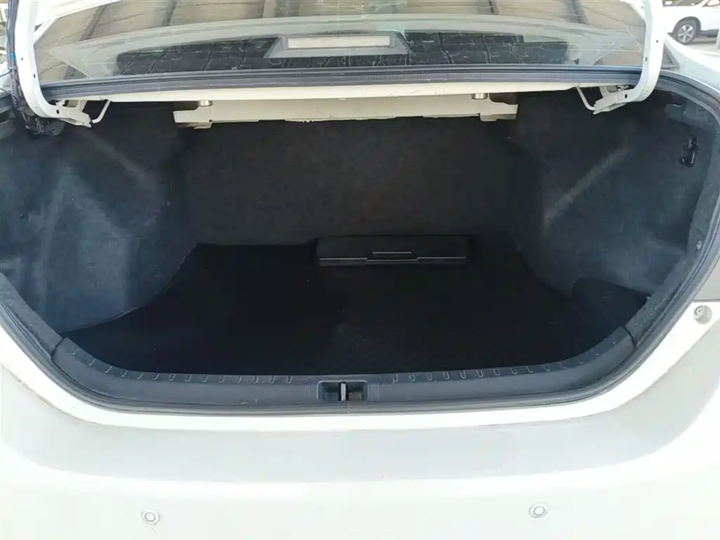 Toyota Levin 2014 1.6G CVT Elite Edition фото 19