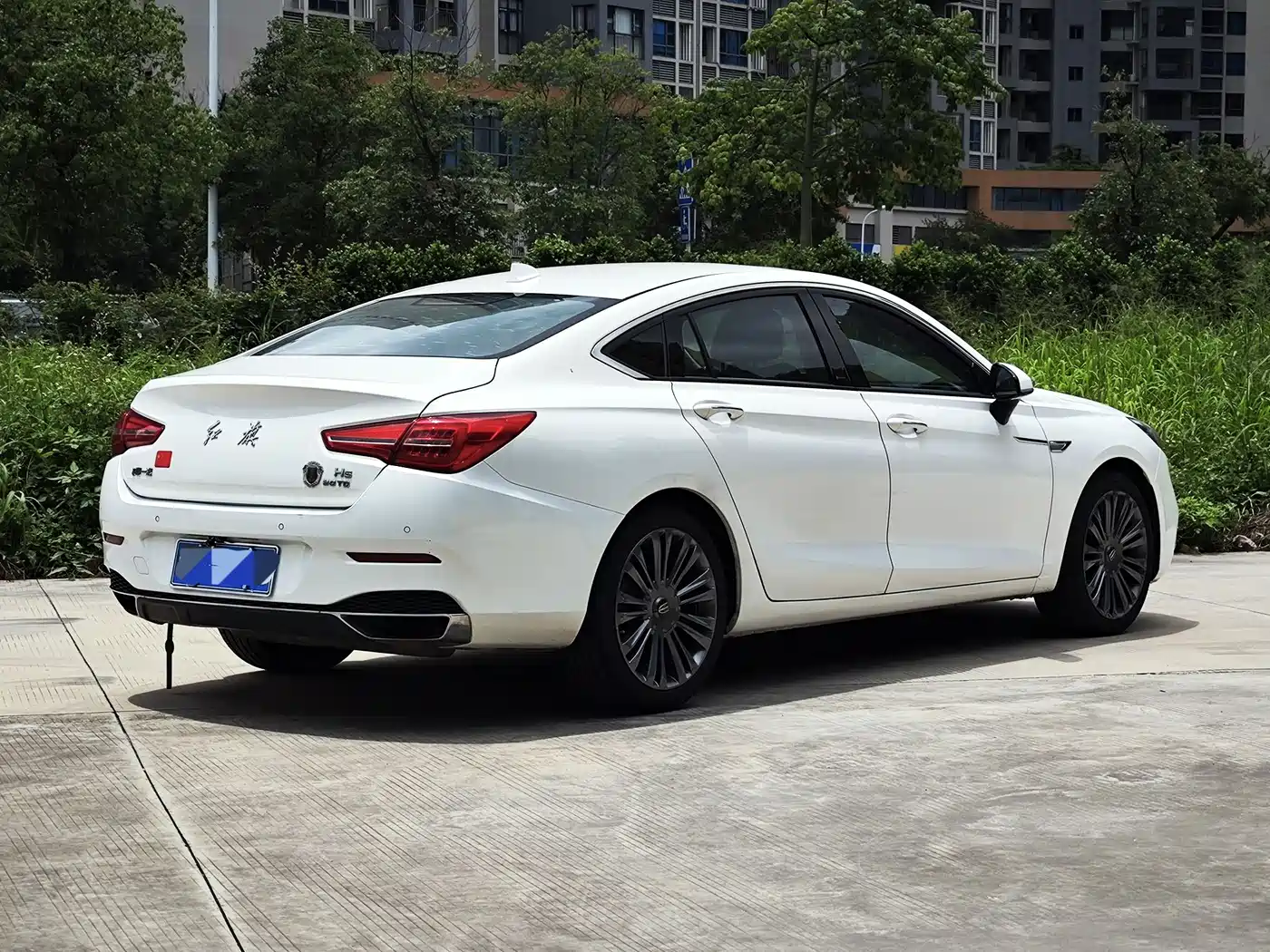 Hongqi H5 2020 1.5T DCT Qiyue Edition фото 3