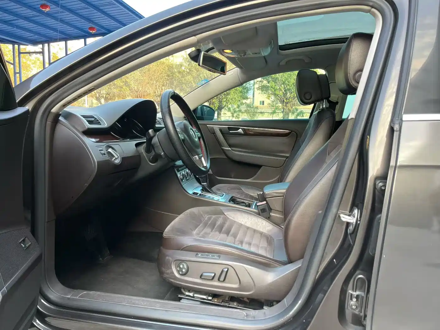 Volkswagen Magotan (Import) 2012 Wagon 2.0TSI Comfort фото 4