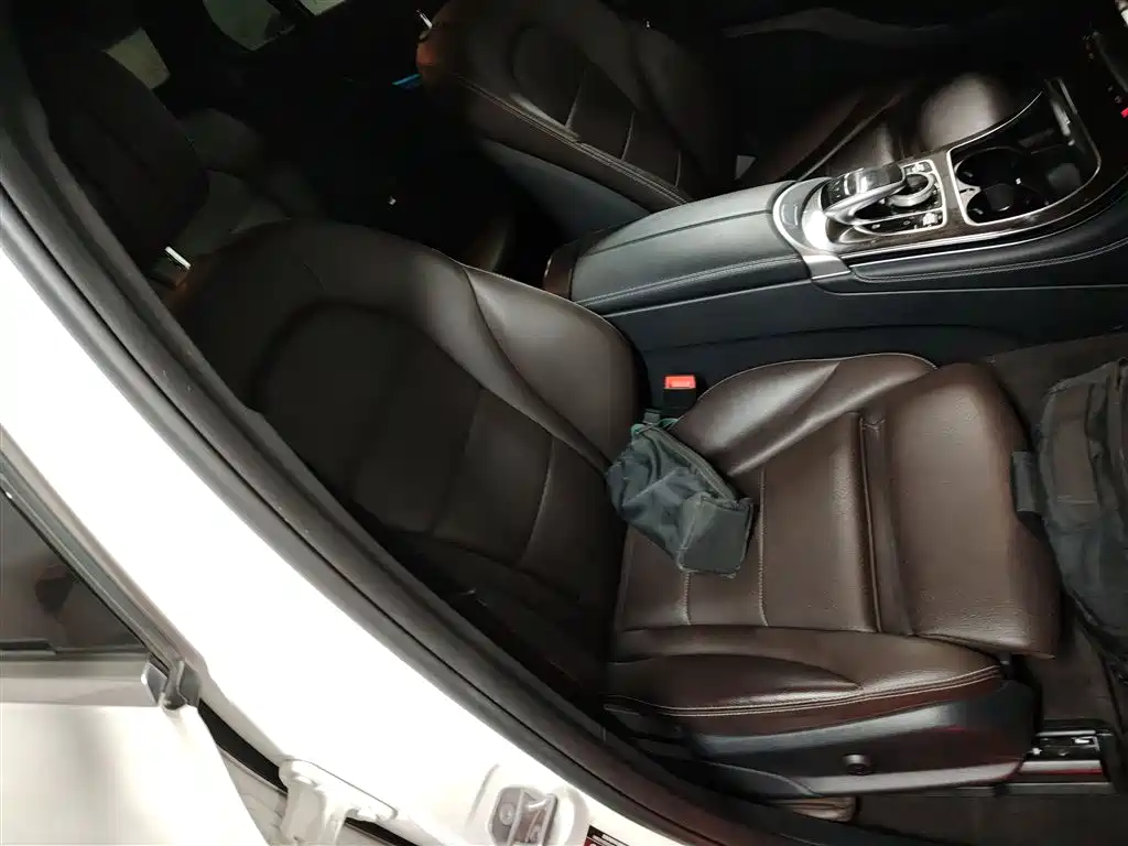 Mercedes-Benz GLC 2018 GLC 260 4MATIC Dynamic фото 25
