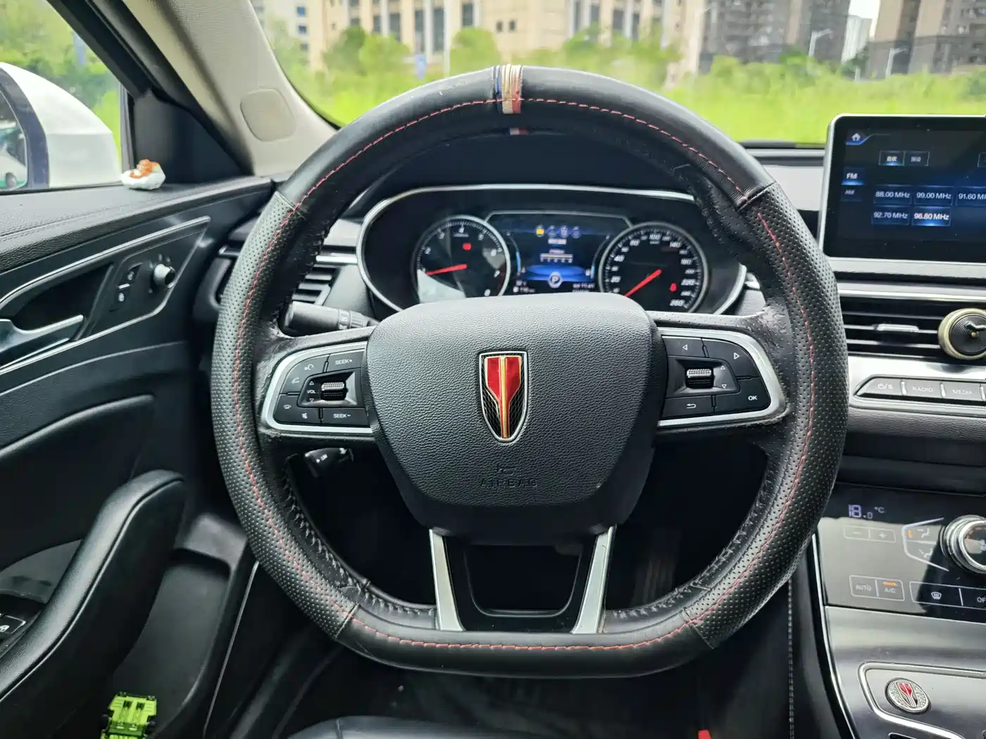 Hongqi H5 2020 1.5T DCT Qiyue Edition фото 11