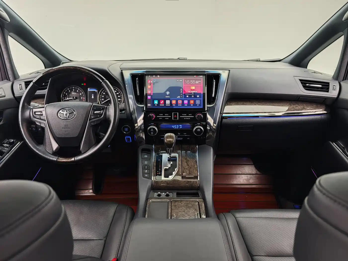 Toyota Alphard 2018 Facelift 3.5L Premium Edition фото 8