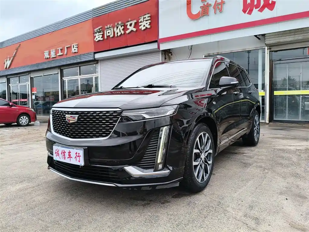 Cadillac XT6 2021 2.0T 7-Seater 4WD Trend Edition фото 2