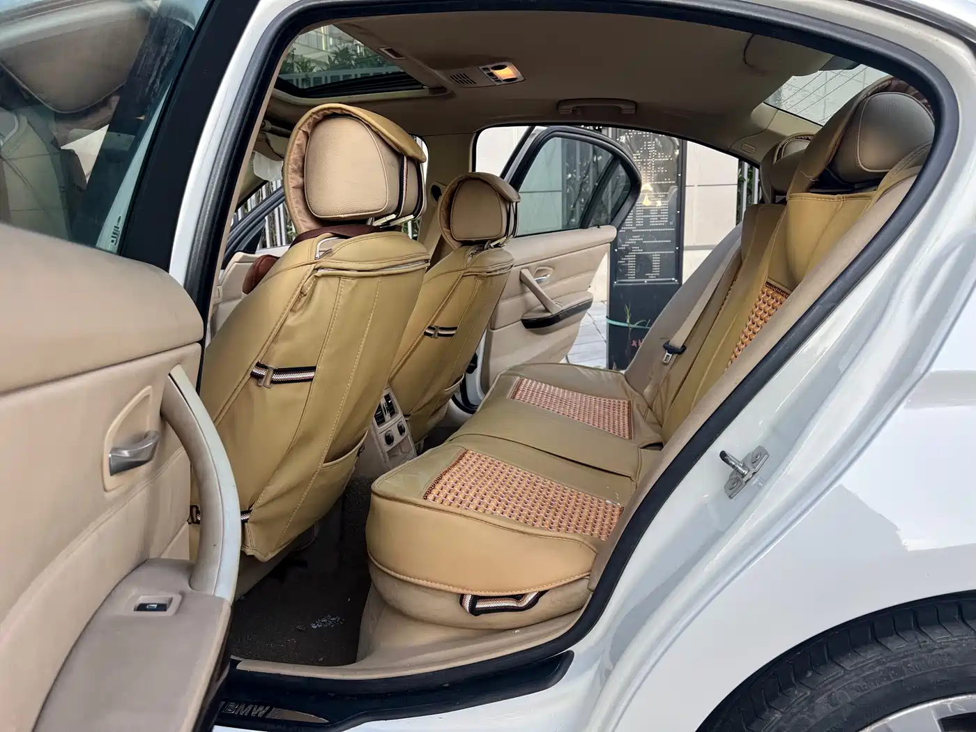 BMW 3 Series (Import) 2010 2010 325i Luxury