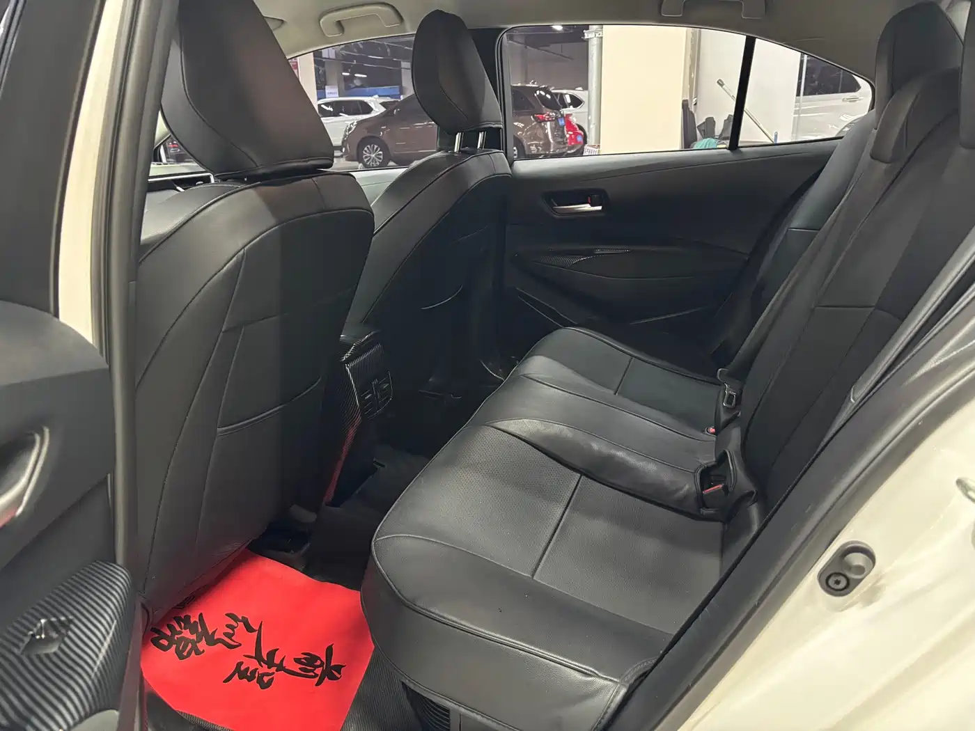 Toyota Corolla 2023 1.8L Smart Hybrid Dual Engine Pioneer Edition фото 14