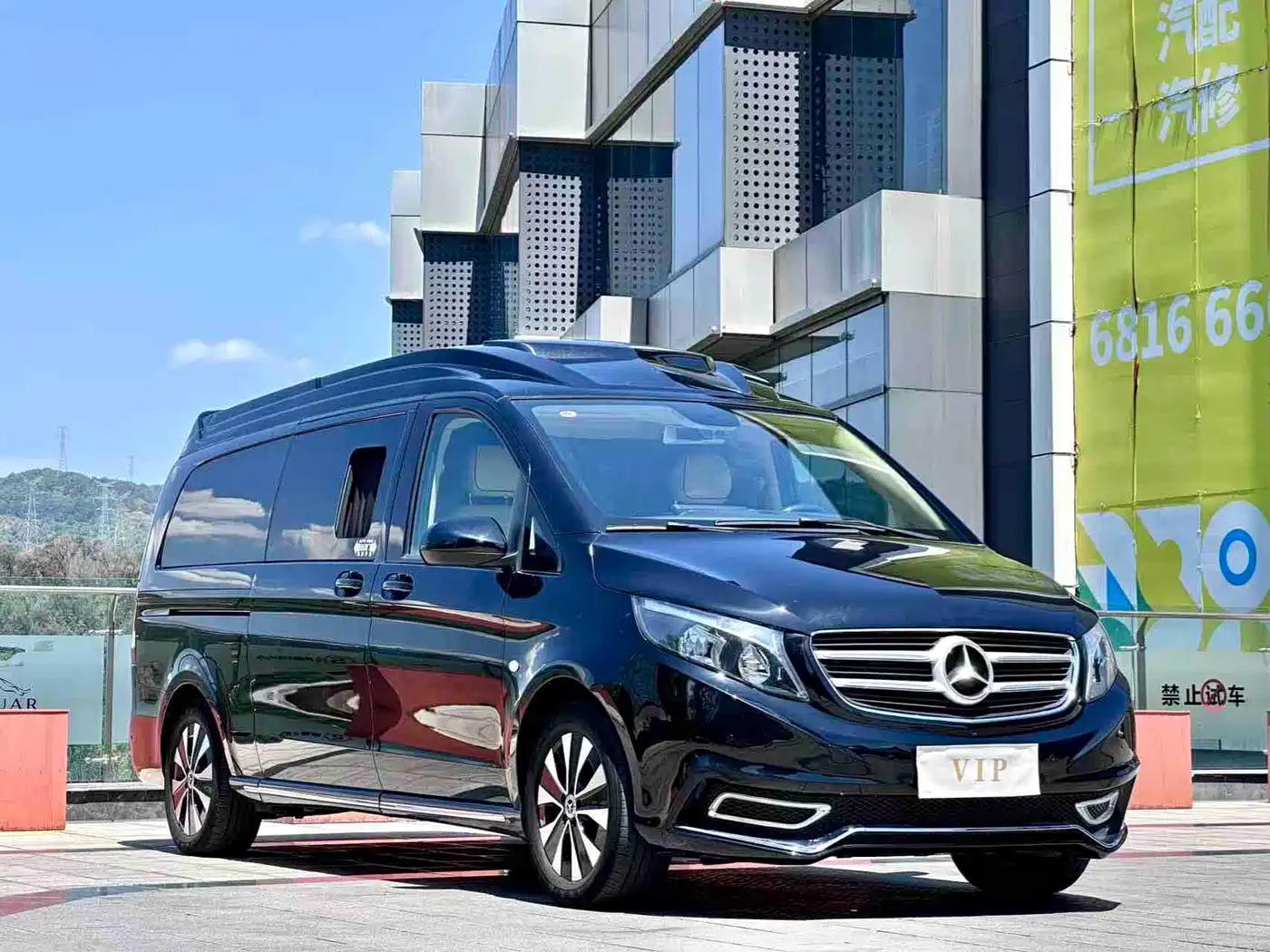 Mercedes-Benz Vito 2023 2.0T Business 7-Seater фото 3