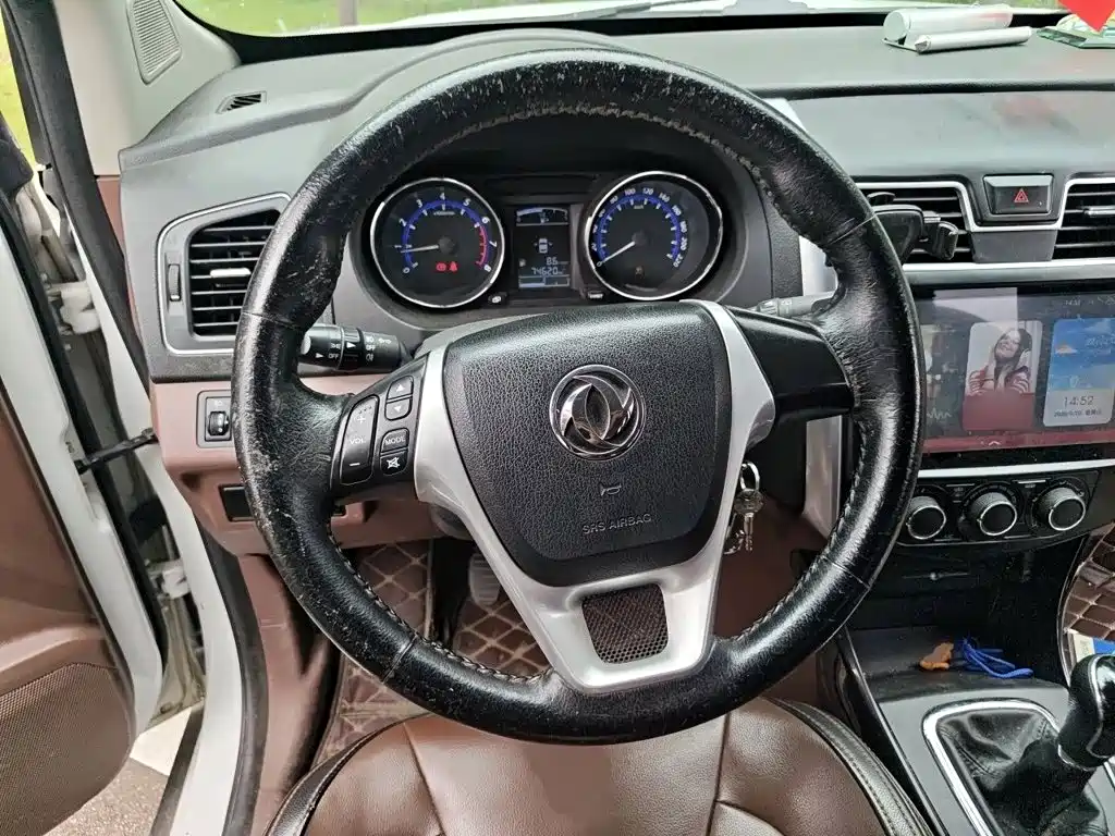 Photo 3 - Dongfeng Fengxing Fengxing SX6