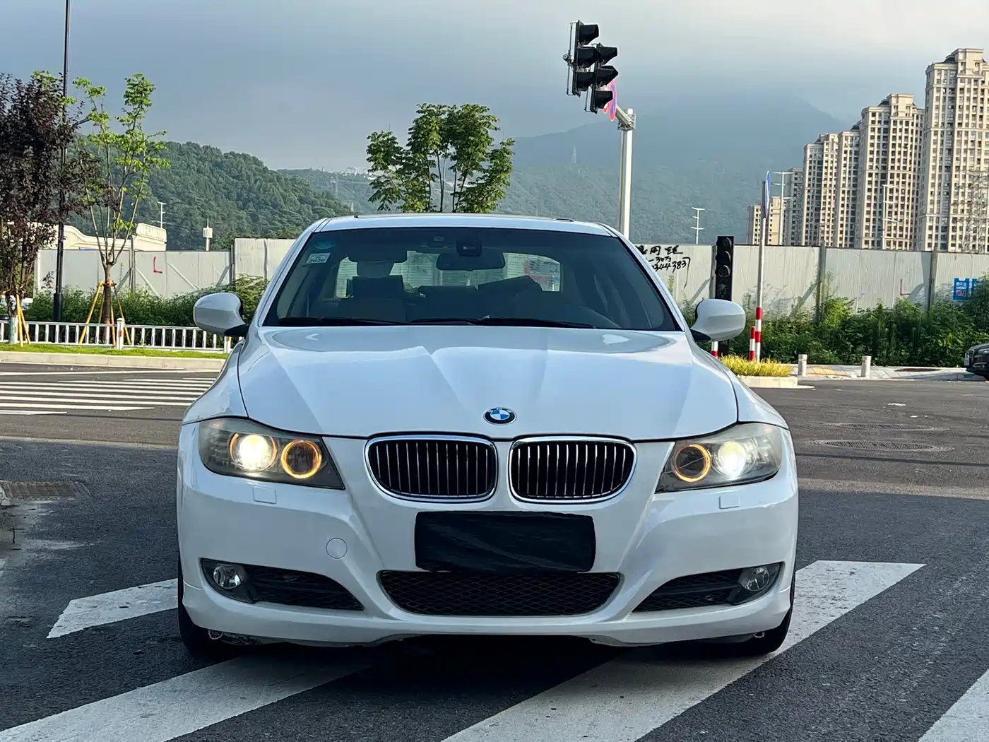 BMW 3 Series (Import) 2010 2010 325i Luxury
