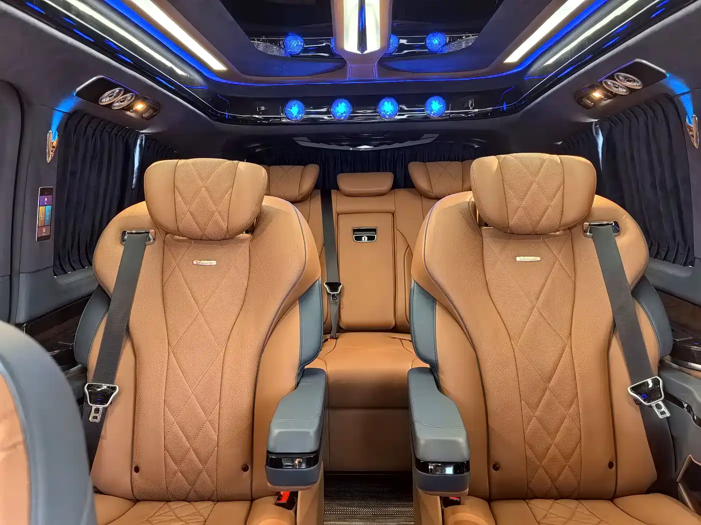 Mercedes-Benz V-Class 2022 V 260 L Long Wheelbase Prestige Edition фото 19