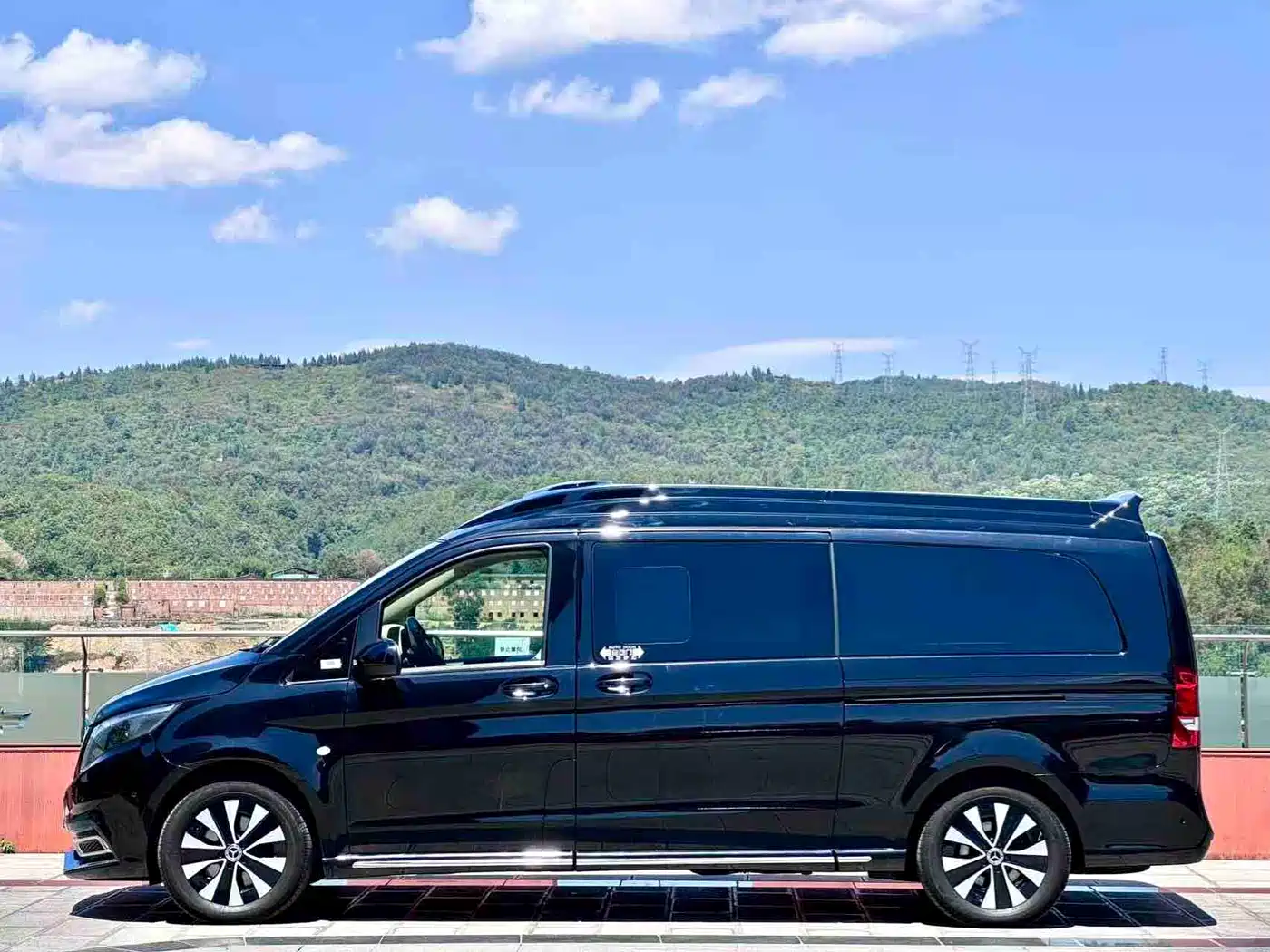 Mercedes-Benz Vito 2023 2.0T Business 7-Seater фото 30
