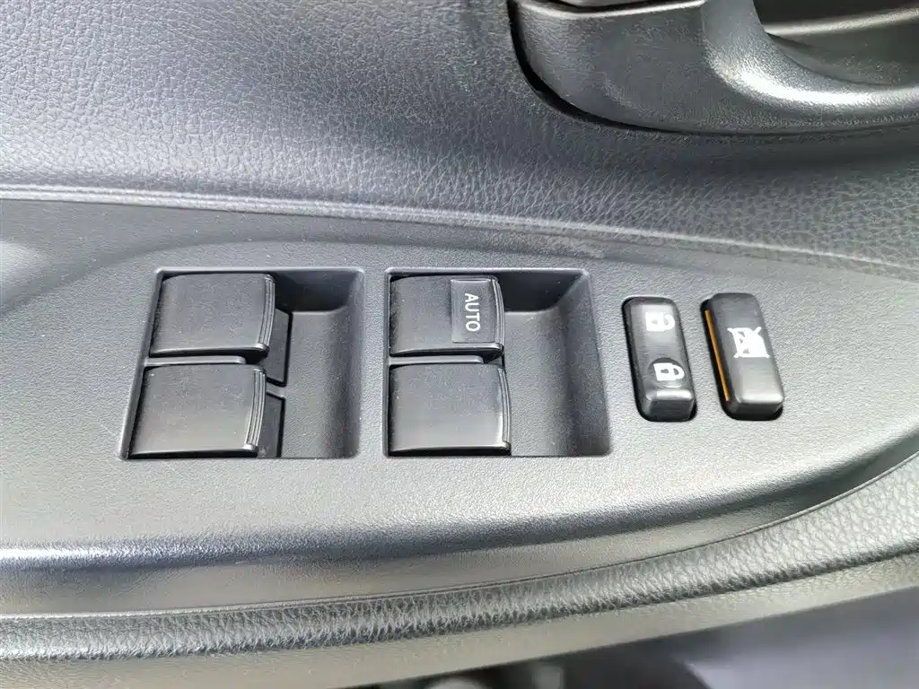 Toyota Vios 2016 1.5L Automatic Zhi Zhen Xing Yao Edition фото 9