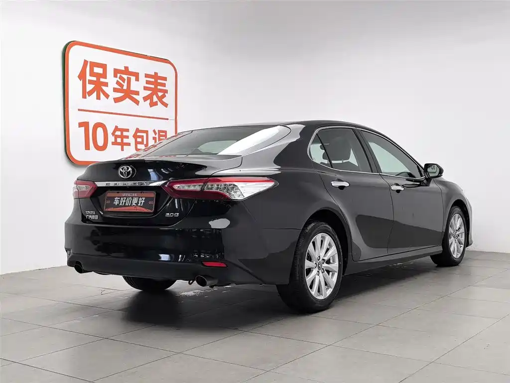 Toyota Camry 2018 2.0G Luxury Edition фото 2
