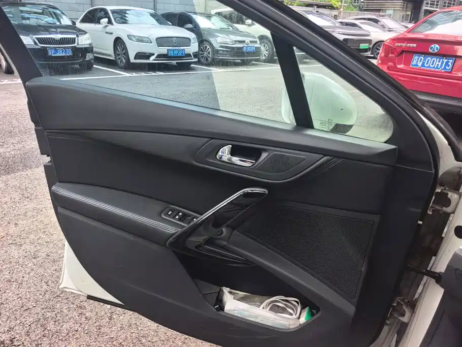 Peugeot 508 2012 2012 2.0L Automatic Smart Edition