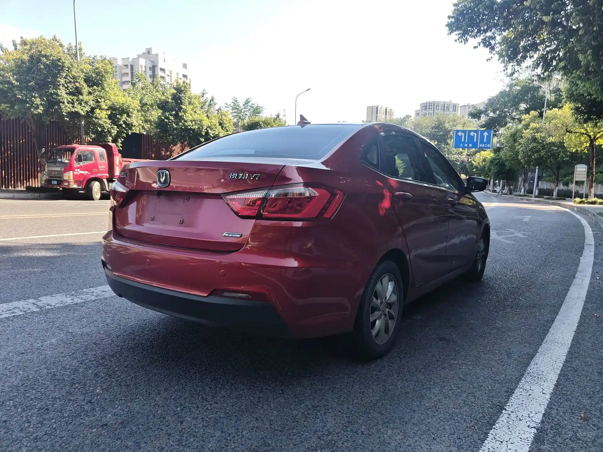 Фото 4 - Changan Yuexiang V7