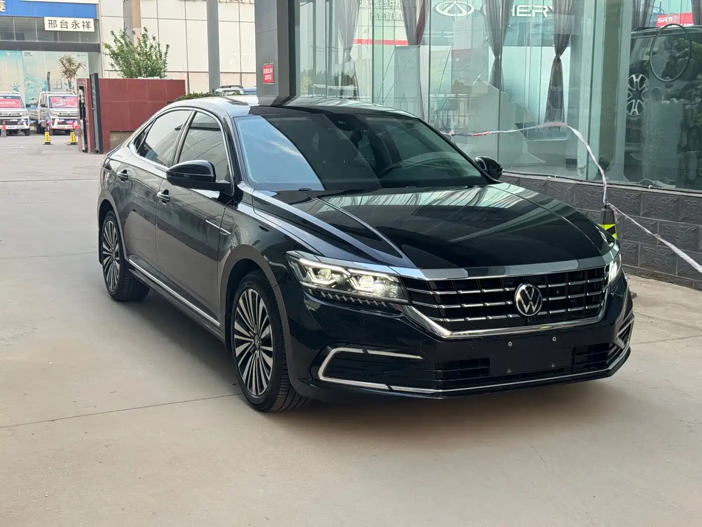 Volkswagen Passat 2021 Model 330TSI Premium Edition фото 3