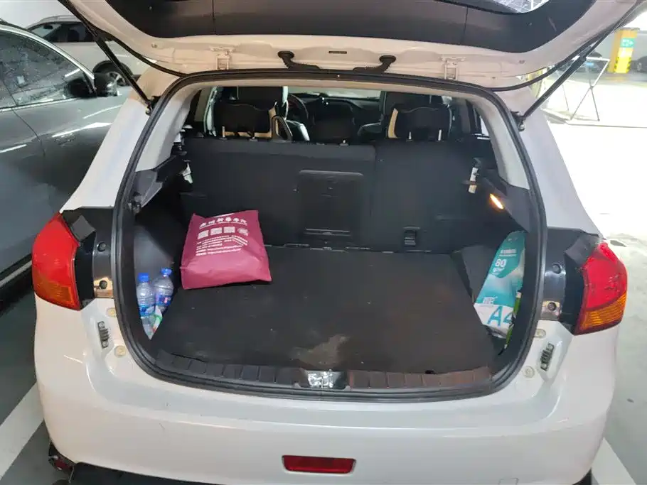 Mitsubishi ASX 2013 2.0L CVT 2WD Elite фото 4
