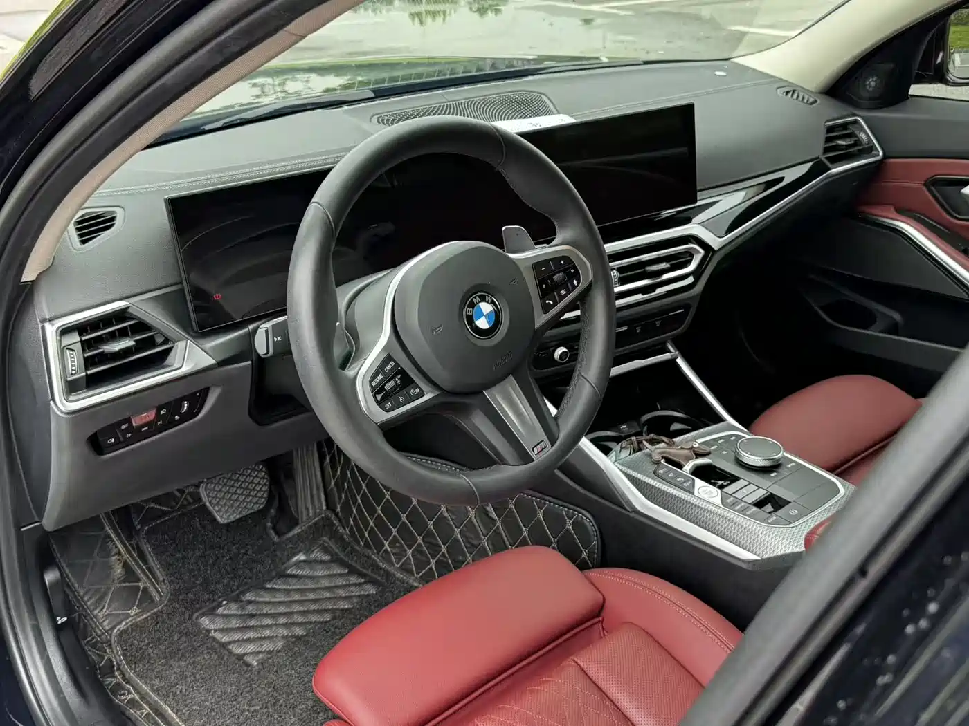 BMW 3 Series 2024 325Li M Sport Shadowline Package фото 14