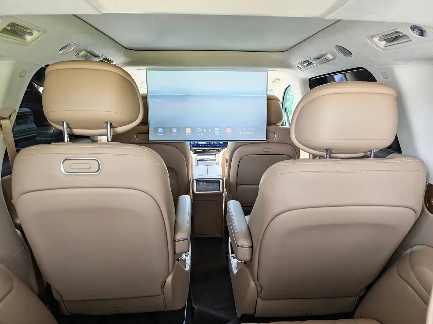 AITO Wenjie AITO M9 2025 Extended Range Ultra 52kWh 6-Seater фото 10